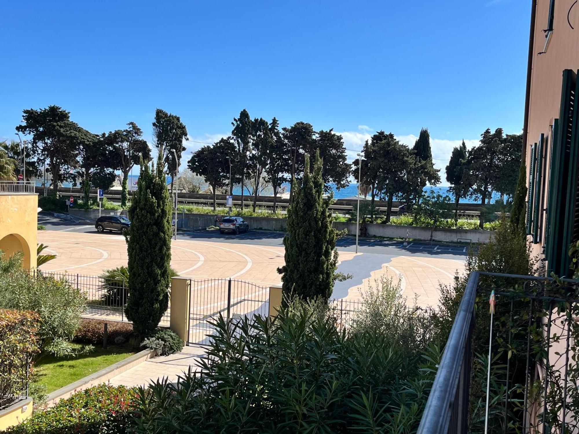 Studio Mer Piscine Cala Di Sole Imperia Italie Mono Locale Une Seule Piece Екстериор снимка