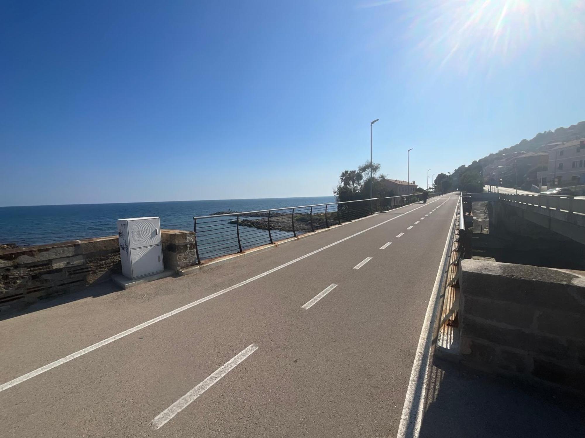 Studio Mer Piscine Cala Di Sole Imperia Italie Mono Locale Une Seule Piece Екстериор снимка